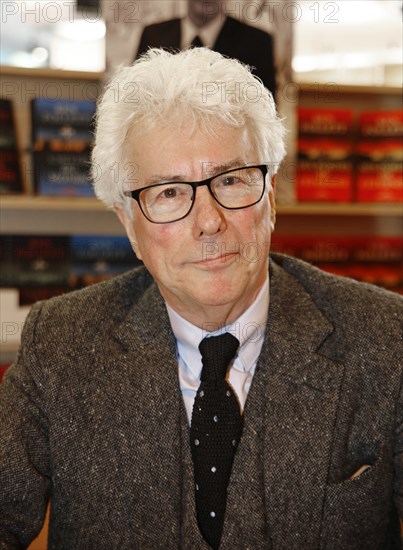 Ken Follett, 2015