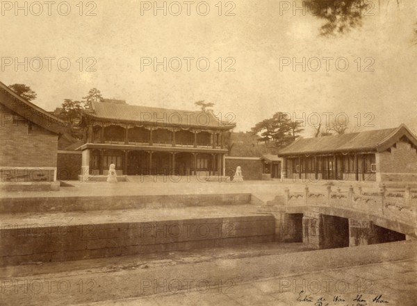 Summer palace, Wan Shon Shan entrance (China)