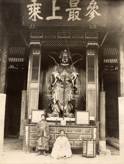 China, temple and war idol