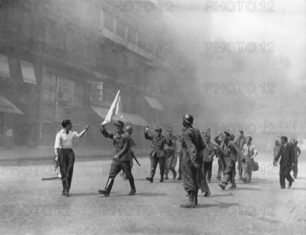 German officers surrendering to the F.F.I. and to the Leclerc troops (August 1944)