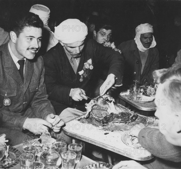 Appelés métropolitains et gardes musulmans pendant la Guerre d'Algérie