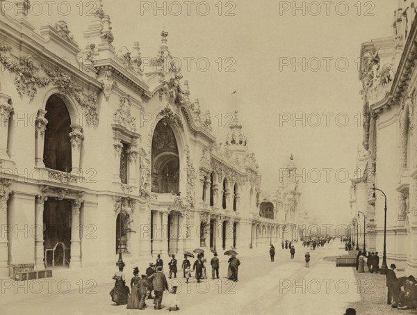 Paris. 1900 World Exhibition. View of the Esplanade des Invalides.