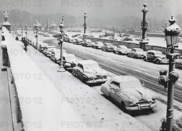 Place de la Concorde sous la neige