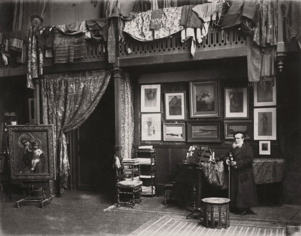 Ernest Hébert dans son atelier