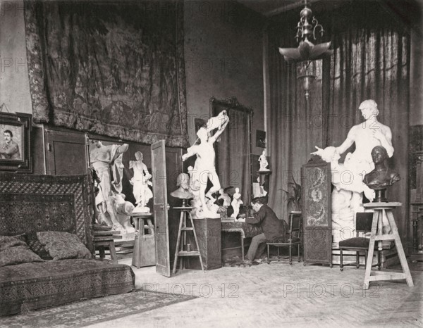 Auguste-André Lançon dans son atelier