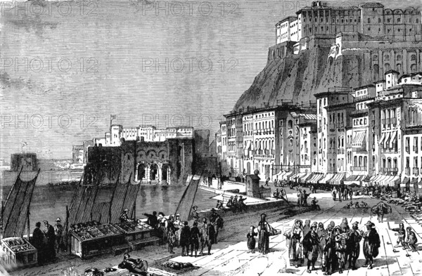 La Quai Sainte Lucie à Naples