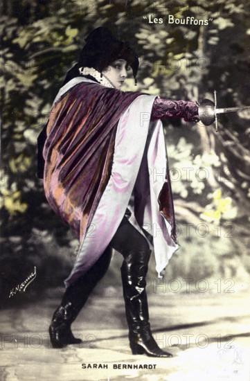 Sarah BERNHARDT dans "Les Bouffons "