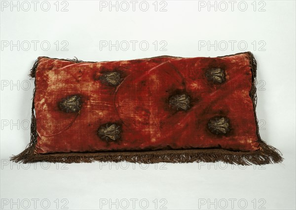 Ceremonial foot cushion, decorated with honey bee pattern