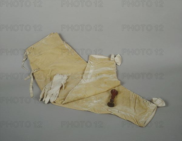 Culotte, gants et cachet du grand maréchal Bertrand