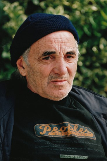 Charles Aznavour sur le tournage du téléfilm "Baldipata"