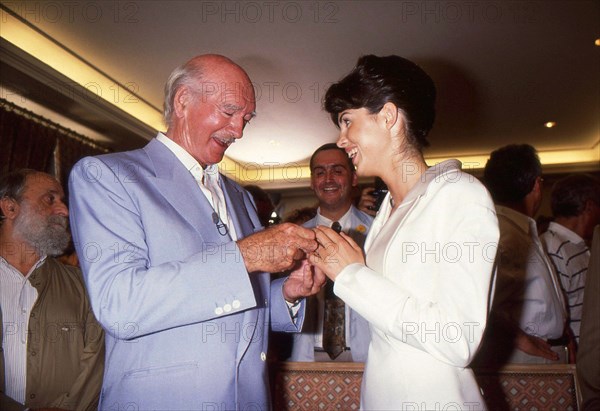 Wedding anniversary Eddie and Caroline Barclay, 1990