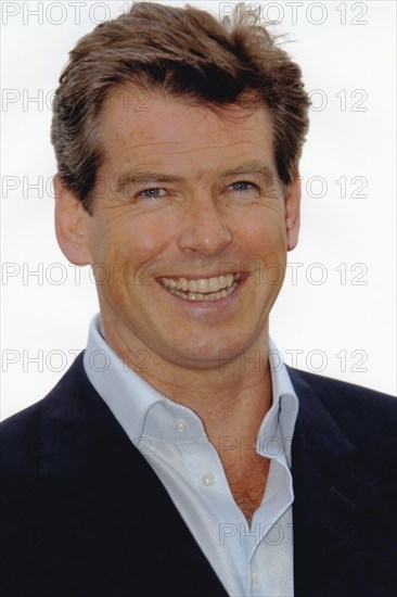 Pierce Brosnan, 2002