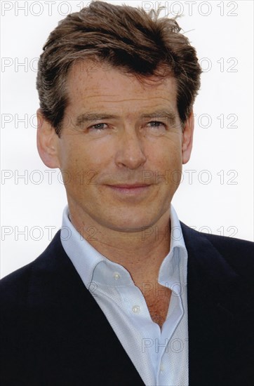 Pierce Brosnan, 2002