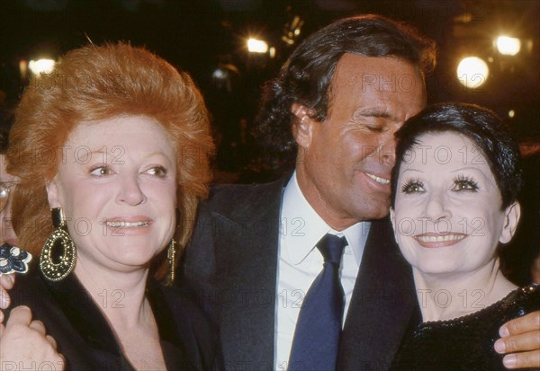 Régine, Julio Iglesias et Zizi Jeanmaire