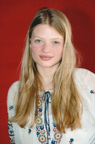 Mélanie Thierry, 2001