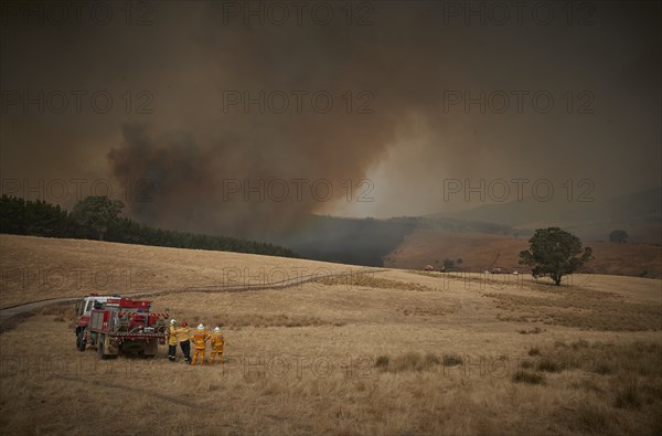 Australia's bushfires continue to burn