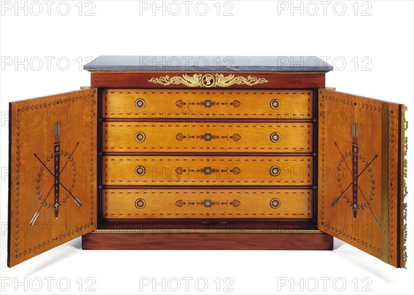 Pierre-Etienne Levasseur and Levasseur Jeune (possibly Pierre-François-Henri Levasseur), Chest of drawers