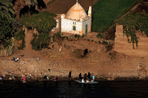 Vue aérienne du Nil entre Louxor et Assouan