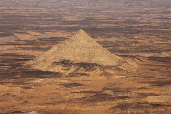 Désert entourant le lac Nasser, vue aérienne