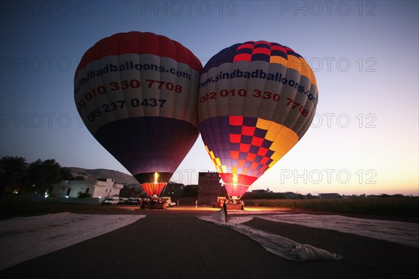 Montgolfières au-dessus de Louxor