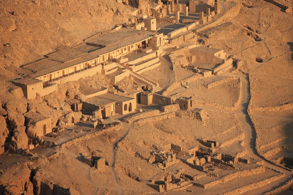 Deir El-Medineh, vue aérienne