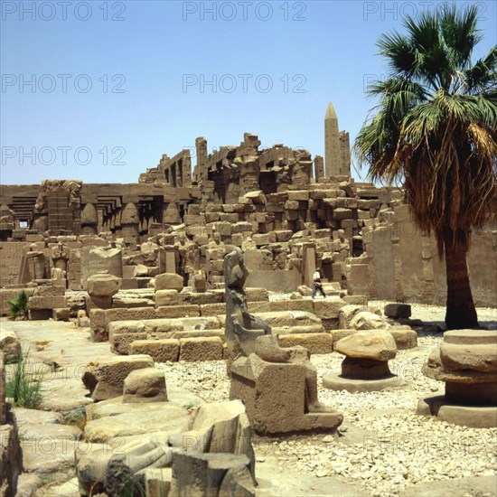 Karnak, Temple d’Amon-Rê, façade orientale de la salle hypostyle