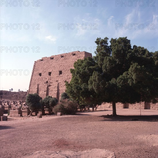 Karnak, Temple d’Amon-Rê, 1er pylône côté sud