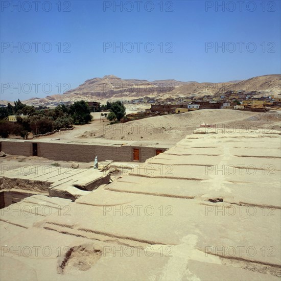 Gurnah, Temple of Seti I, view of the "Crest"