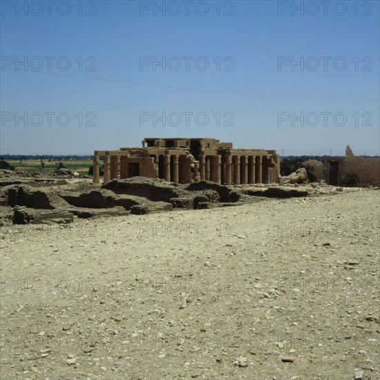 Ramesseum, Temple of Ramses II, view of the hypostyle hall, south side