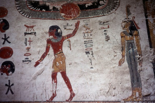 Tombe de Ramsès VI. Disque ailé, dieu dansant, et la  déesse Maât