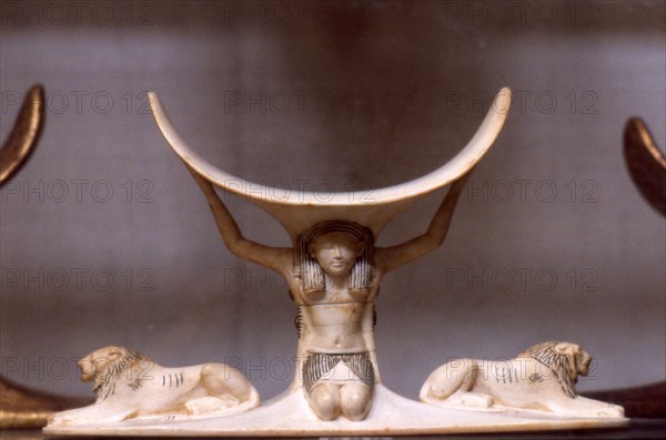 Tombe de Toutankhamon : repose tête à l'effigie de Shou