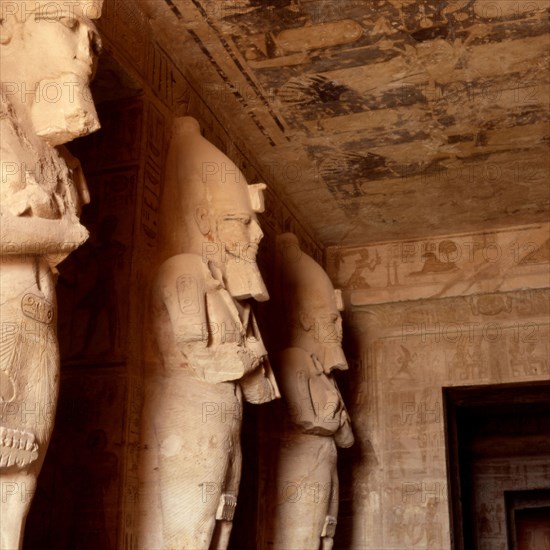 Abu Simbel, Large temple of Ramses II. Pronaos