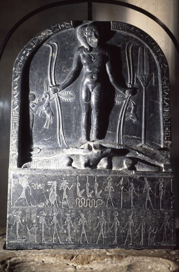 Stèle prophylactique d'Horus enfant