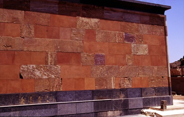 Chapelle rouge de Karnak restaurée