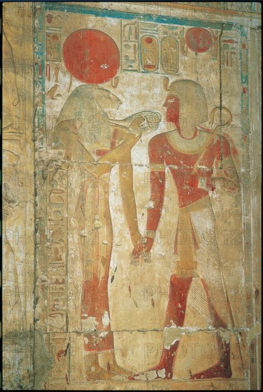 Abydos, Sekhmet, déesse à tête de lionne couronnée d'un soleil