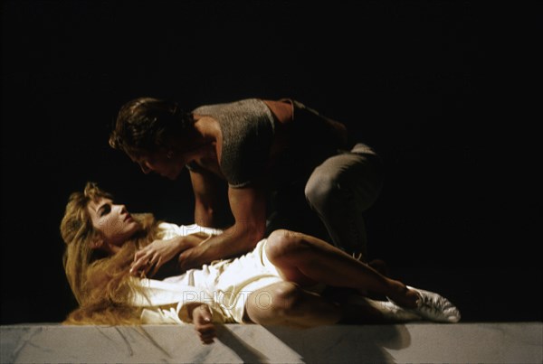 Tchéky Karyo et Myriem Roussel dans Othello, 1986