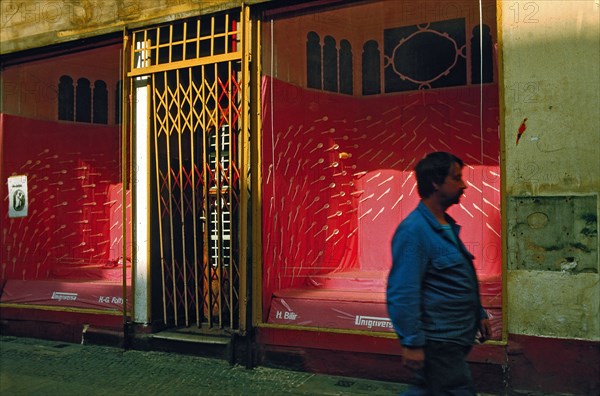 Window display in Kreuzberg, West-Berlin, 1984