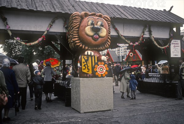 Daily life in East Germany in 1982