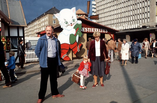 Daily life in East Germany in 1982