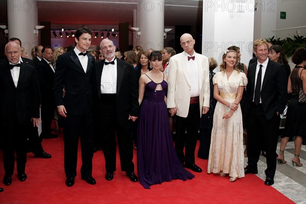 JOSH HARTNETT, BRAIN DE PALMA, MIA KIRSHNER, JAMES ELLROY, SCARLETT JOHANSSON & AARON ECKHART
ELLROY, JOHANSSON, ECKHART
THE BLACK DAHLIA, FILM PREMIERE
63RD VENICE FILM FESTIVAL, VENICE, ITALY
30-Aug-06
LAS72401