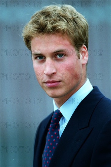 PRINCE WILLIAM
ROYAL FAMILY


21/09/2001
V53D22C