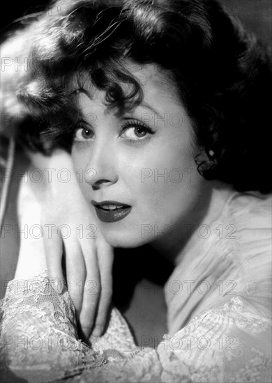 Danielle Darrieux, 1944