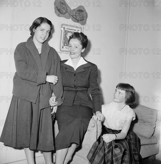 Gisèle Casadesus et ses deux filles Martine et Béatrice