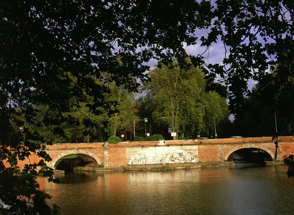 Toulouse, ponts jumeaux