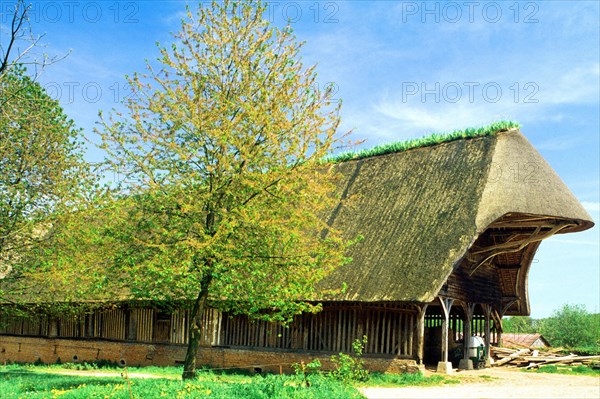 Sainte-Geneviève-en-Caux, Château des Etangs, boatman's barn