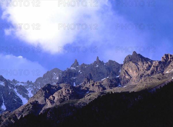 Clocher de Clouzis vu d'Ailefroide