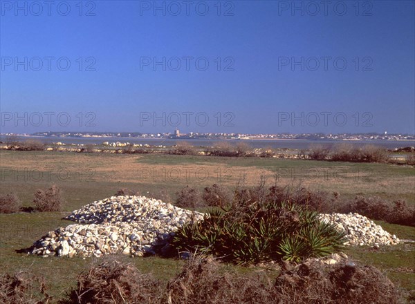 Vue de la Croix des Galets (monument des Prêtres déportés) en direction de Fouras