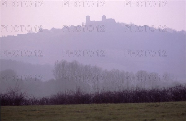 Vue de la D958, entre Foissy-les-Vézelay et Saint-Père, en direction du nord, Vézelay