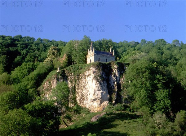 Chapelle de Saint-Erminfroid vue de la D21E