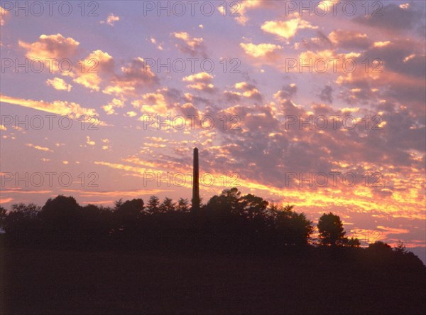 Naurouze, Riquet obelisk seen from the path running from the stream's bridge to the Naurouze flour-mill